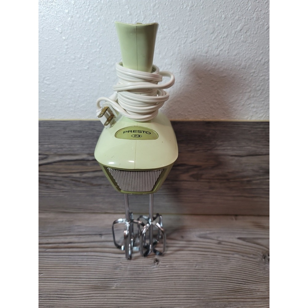 Vintage Presto Electric Hand Mixer 1960s Avacado Green Model LN01-A ~Tested